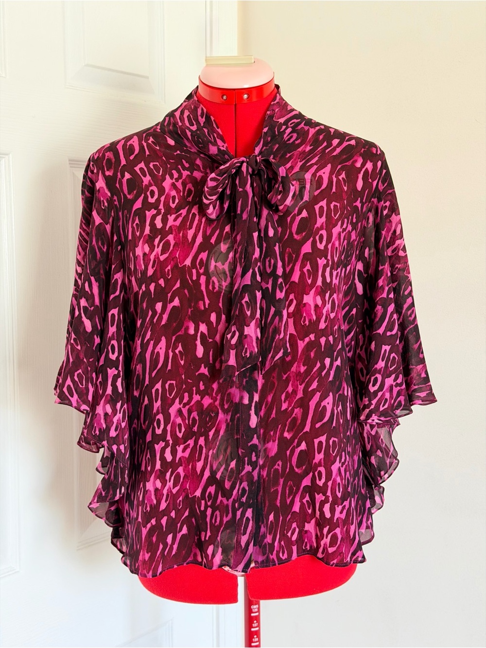 NWOT Lafayette 148 New York Silk Leopard Animal Print Tie Neck Blouse Flutter 6